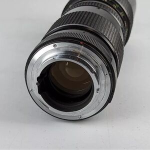 Vivitar 85- 205 mm camera lense for a nikon F mount